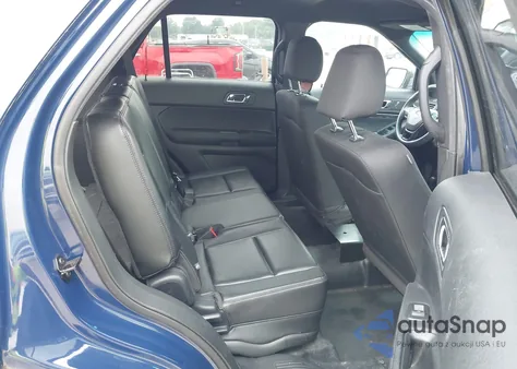 2016 Ford Police Interceptor z USA, uszkodzony, nr VIN 1FM5K8AR1GGC37606